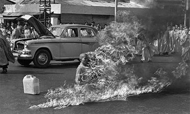 Thich Quang Duc, 11 juni 1963 - foto: Malcolm W. Browne